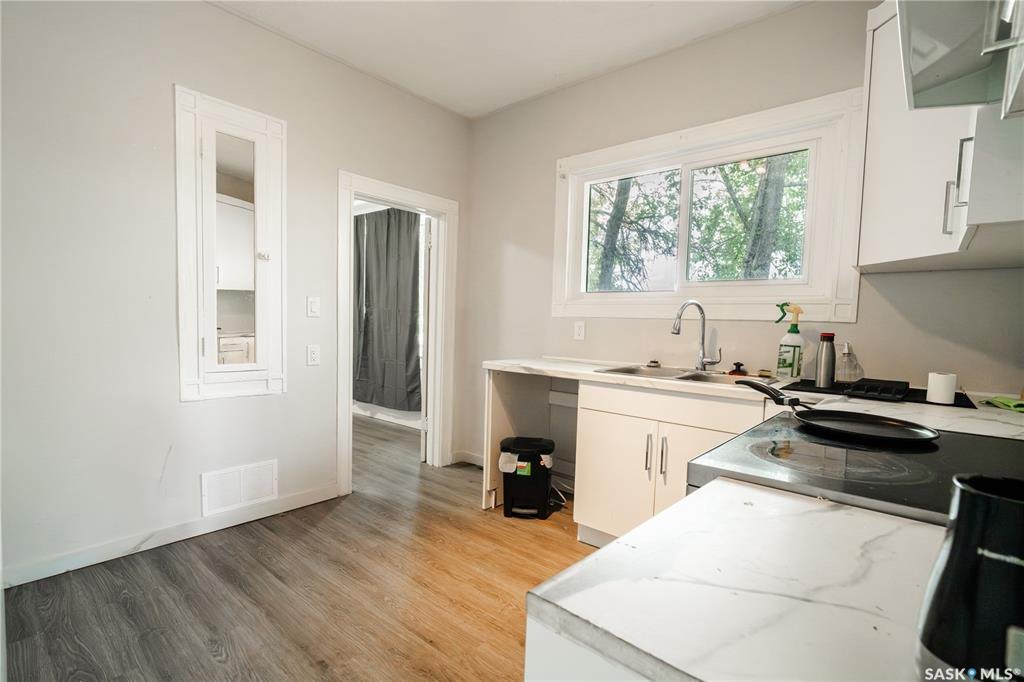 Caswell Hill 社区投资型独栋出售 · 101 28th Street W——林与唐地产 - 5